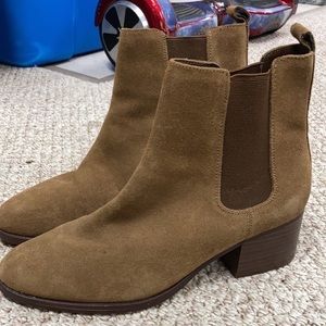 Women’s Gap Boots Size 9